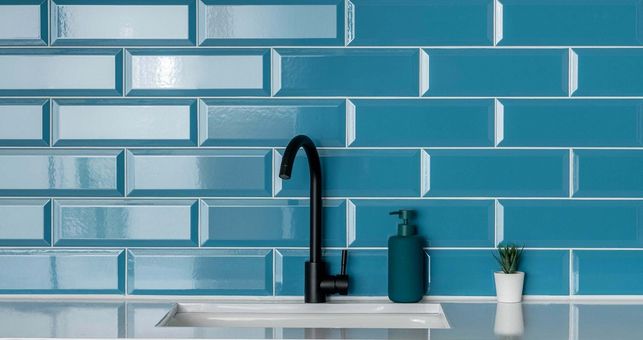 Kitchen Wall Tile Ideas: Styles, Colours & Layouts