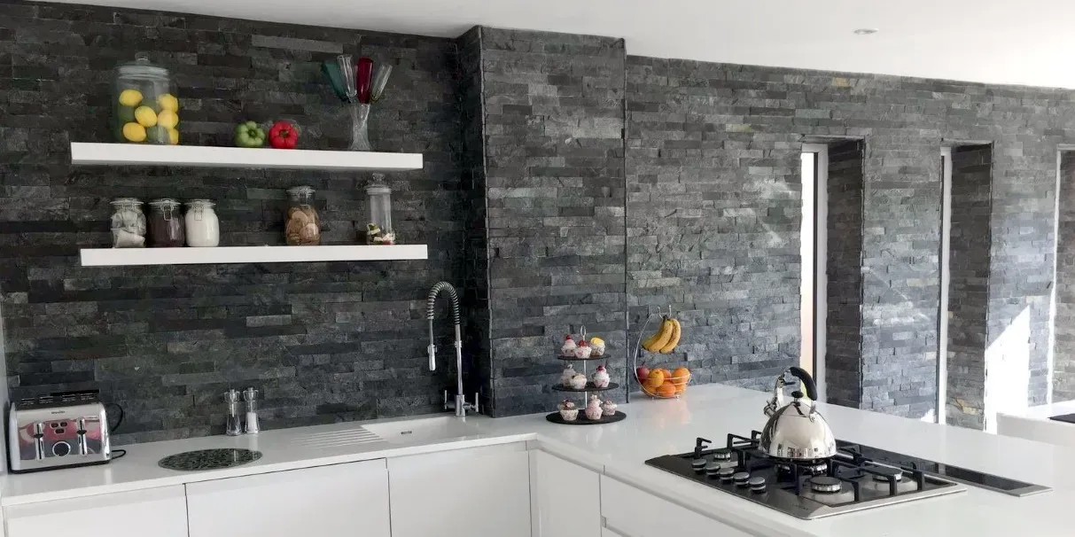 Tiles of the Unexpected: Unlikely Tile Trends that Gripped 2017