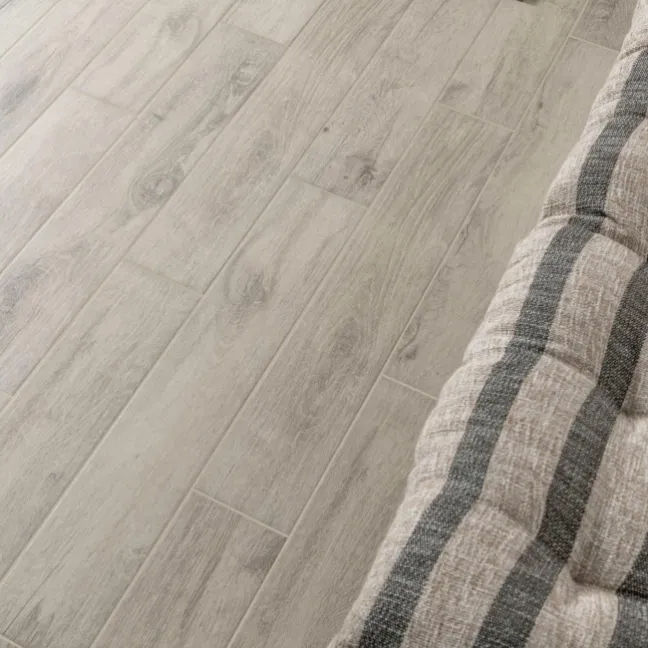 Naturalia Light Oak Wood Effect Matt Porcelain Floor Tile