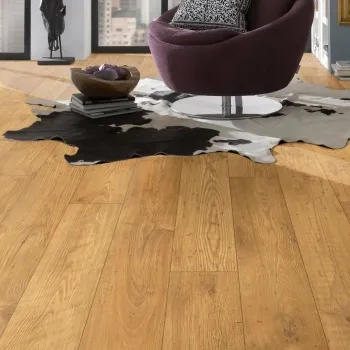 Epoch Natural Oak Laminate Flooring 10mm