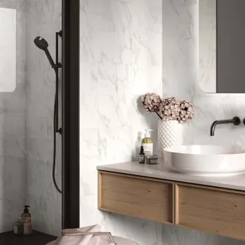 Calacatta Gold Gloss Wall Tile Bathroom Roomset 590x590mm