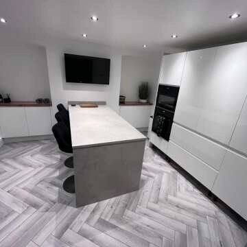 Alsek Silver Grey Herringbone Luxury Click Vinyl Flooring 5mm