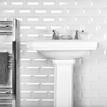 Bella Craquele White Wall Tile Bathroom Roomset
