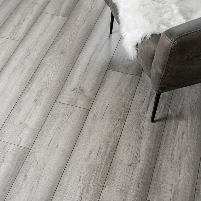 Craft Classic Grey Oak Pure+ Laminate Flooring 12mm