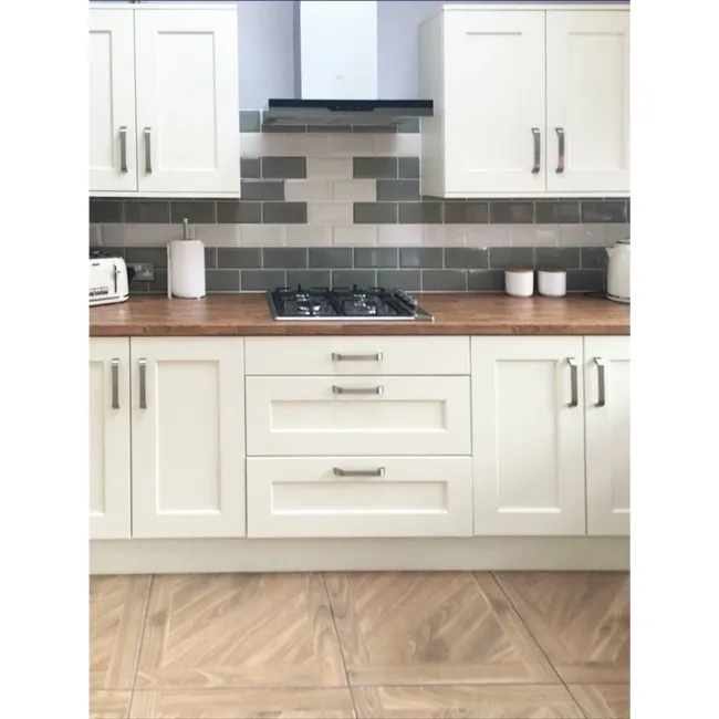 Gloss Wall Light Cream Metro Tiles