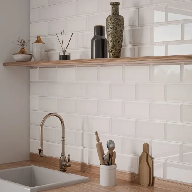 Metro Bevelled Victorian Off White Gloss Ceramic Wall Tile