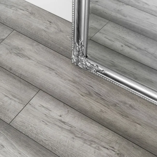 Craft Classic Grey Oak Pure+ Laminate Flooring 12mm