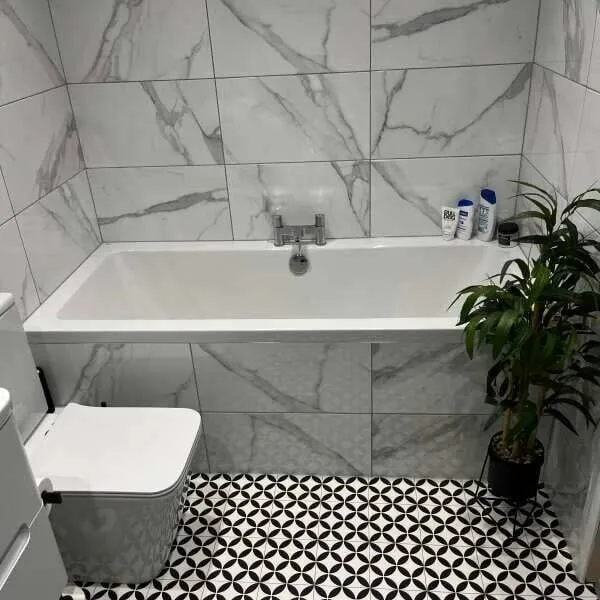 Place White Marble Effect Wall Tile