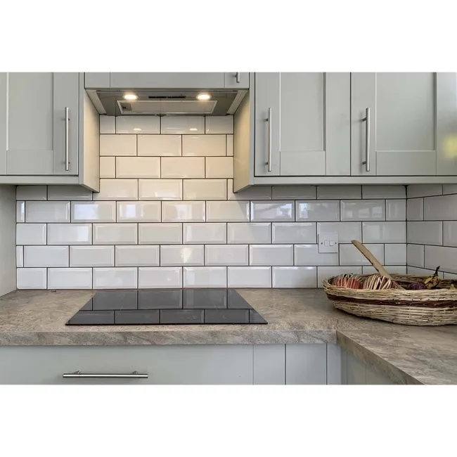 Gloss Wall Light Cream Metro Tiles