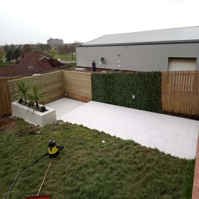 Bellevue White Outdoor Slab