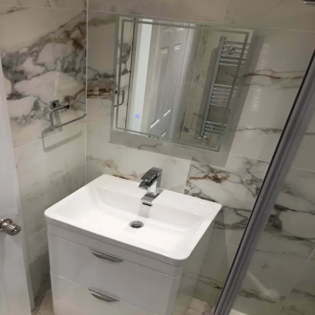 Barnaby White Marble Effect Gloss Rectified Vitrified Ceramic Floor Tile