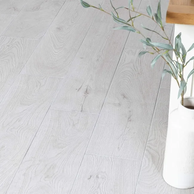 Yukon Light Grey Oak Wood Effect Matt Porcelain Floor Tile