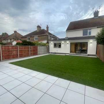 Bellevue White Outdoor Slab