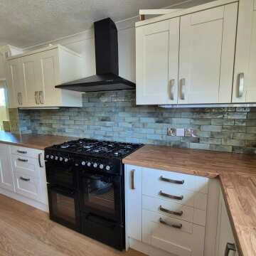 Luma Celadon Green Gloss Ceramic Wall Tile