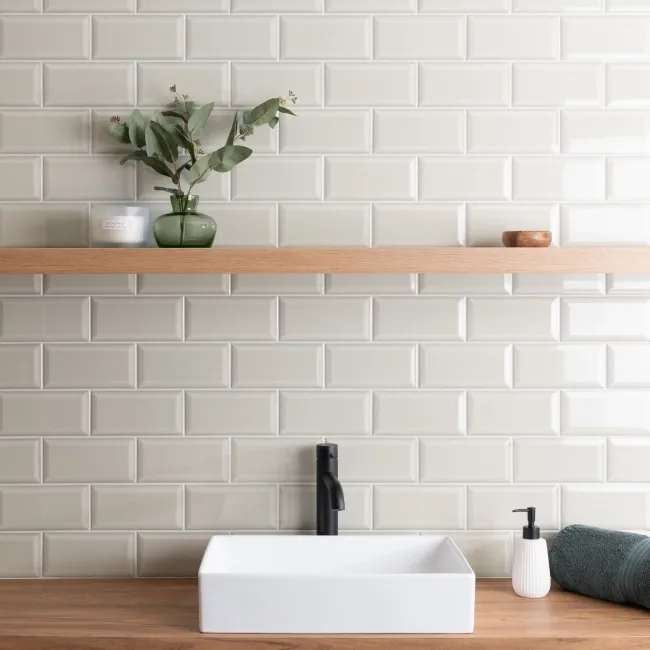 Metro Retro Bevelled Mint Green Gloss Wall Tile