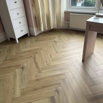 Chason Shortbread Herringbone Luxury Click Vinyl Flooring 5mm