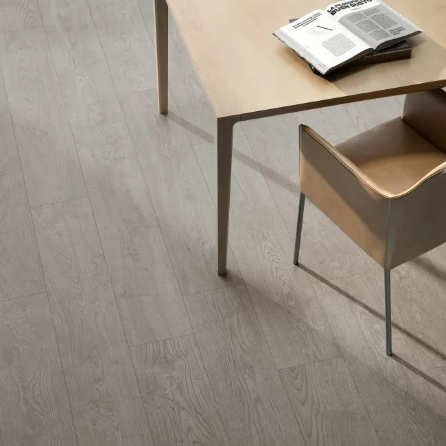 Authentic Grey Oak Wood Effect Matt Porcelain Floor Tile
