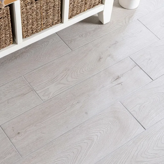 Yukon Light Grey Oak Wood Effect Matt Porcelain Floor Tile