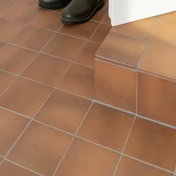 Quarry Brown Charred Effect Natural Clay REX Round Edge Matt Corner Tile