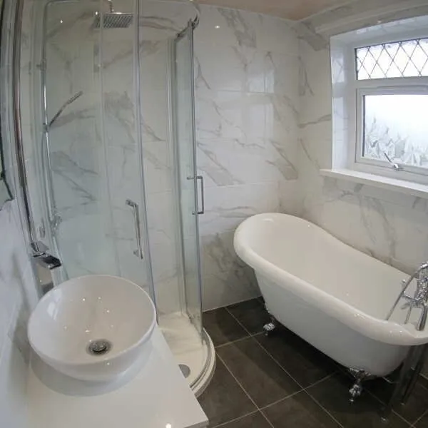 Place White Marble Effect Wall Tile