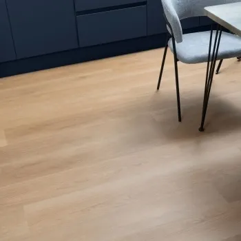 Vienna Honey Oak Luxury Click Vinyl Flooring 5mm