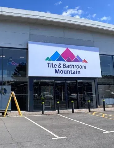 Plymouth Showroom - Marsh Mills Retail Park - Longbridge Road - Plymouth PL6 8LX