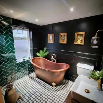 Victoria White & Black Chequer Mosaic