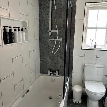 Flat White Matt Ceramic Wall Tile - 250x400