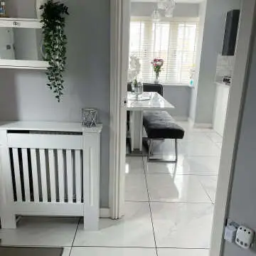 Place White Polished Marble Effect Floor Tile