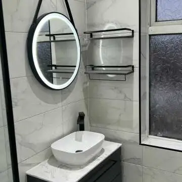 Carrara White Gloss Marble Effect Vitrified Ceramic Wall and Floor Tile