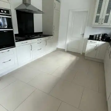 Lounge Ivory Matt Porcelain Floor Tile