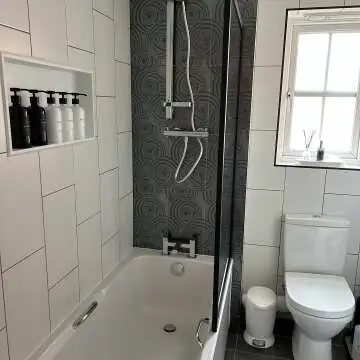 Flat White Matt Ceramic Wall Tile - 250x400