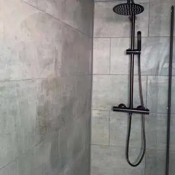 Oxide Green Concrete Effect Matt Ceramic Wall Tile