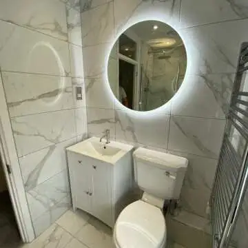 Place White Marble Effect Wall Tile