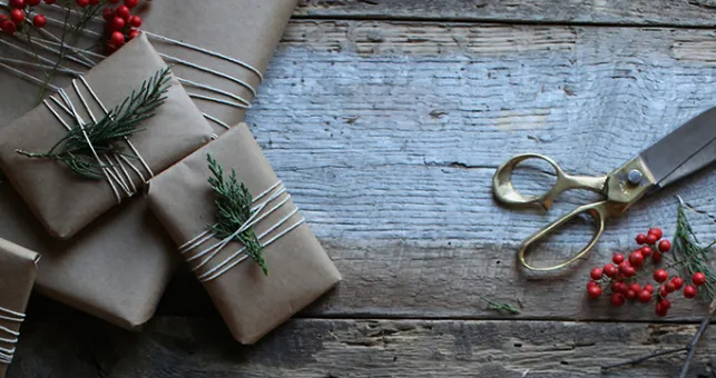10 Easy DIY Christmas Gift Wrapping Ideas