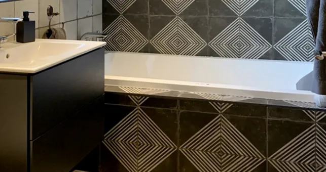 Customer Tile Style Profile: Tami’s Bathroom Facelift
