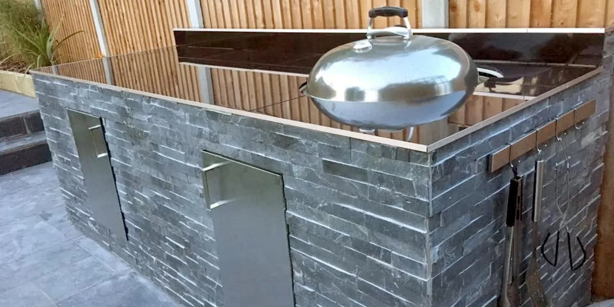 How to Create an Outdoor Kitchen