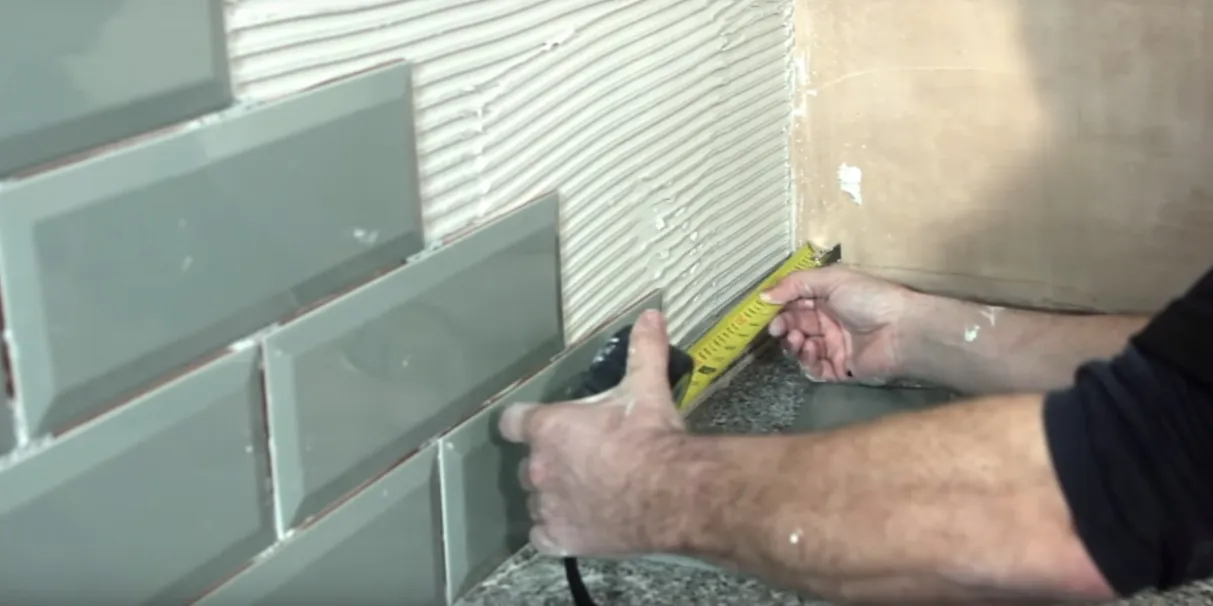 Top Five Mistakes To Avoid When Installing Kitchen Wall Tiles