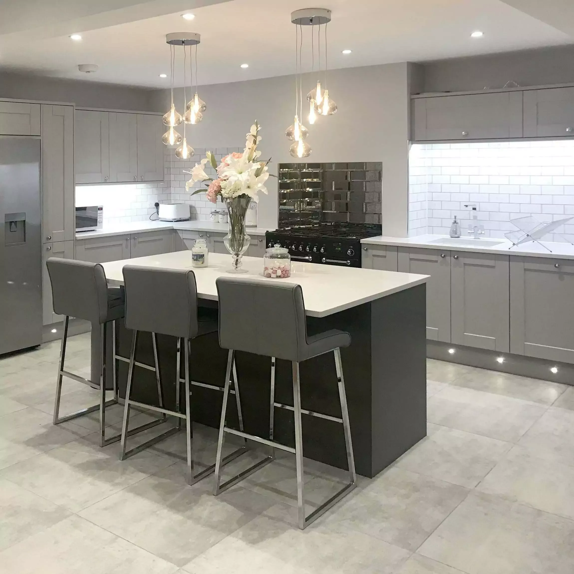 How Many Tiles Do I Need? Tile Calculation Guide for Floors, Walls, and Bathrooms