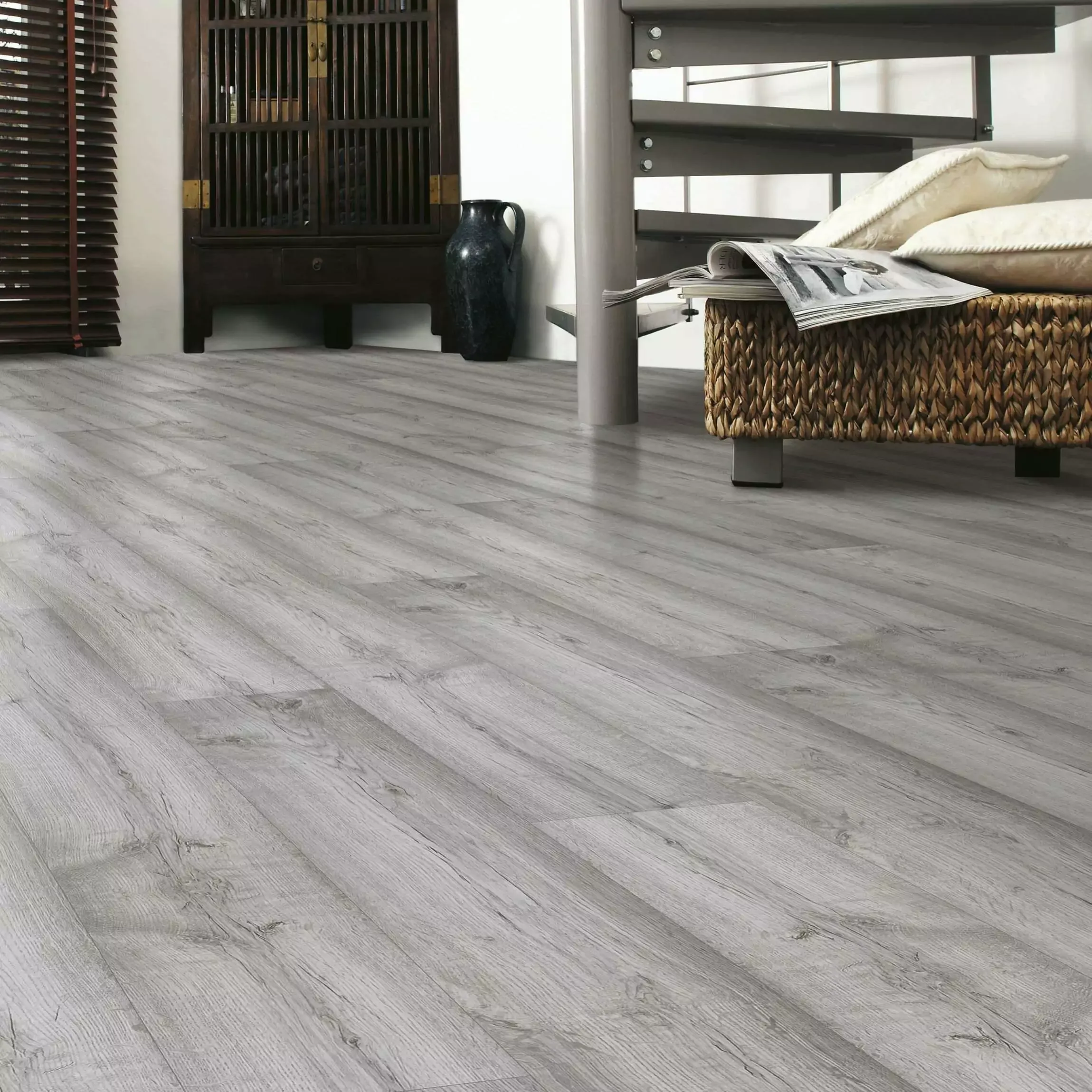 How to Cut Laminate Flooring – Tools, Techniques & Tips