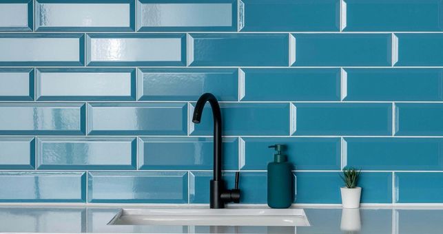 Kitchen Wall Tile Ideas: Styles, Colours & Layouts