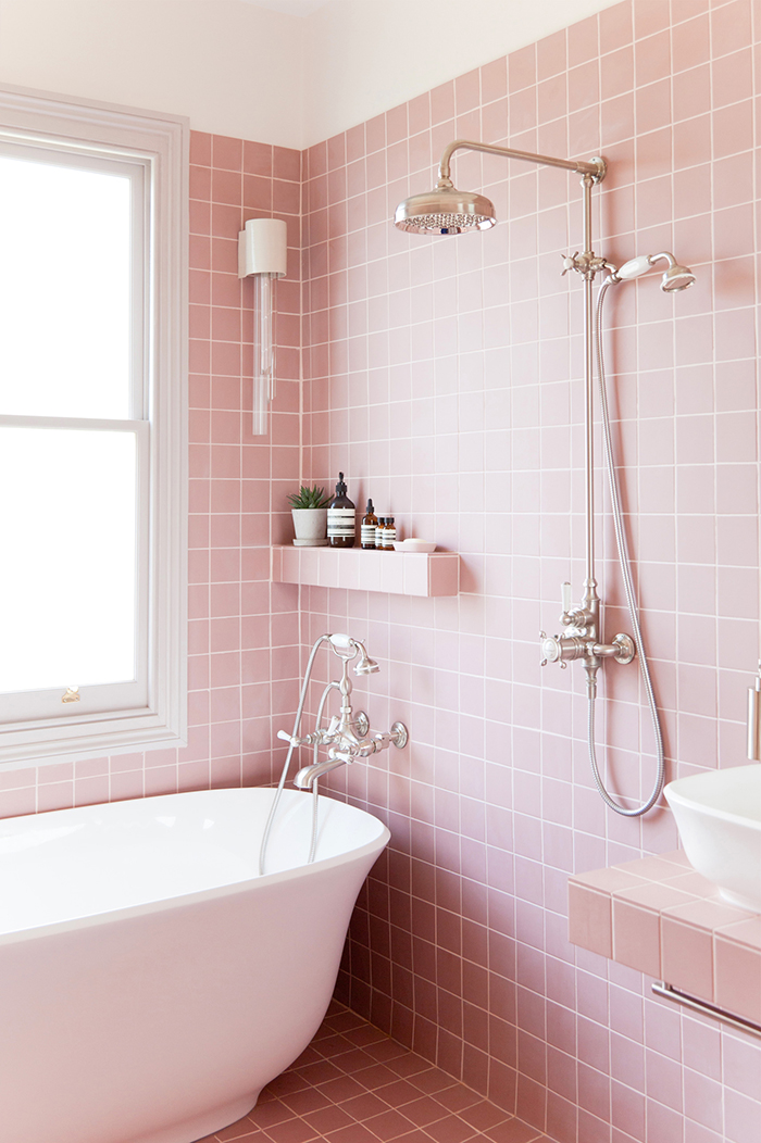 2 Lovely Gays Pink Geometric Bathroom