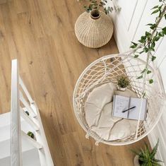 Oak Effect Laminate Flooring