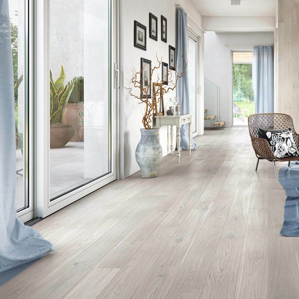 Mediano Washed Grey Oak Engineered Flooring 14mm x 155mm Lacquered