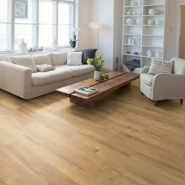 Lakewood Natural Oak Laminate Flooring 7mm